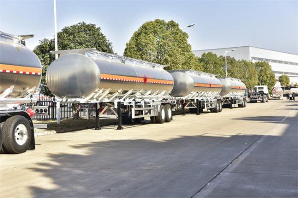 3 Axles 45000 Liters Mobile Fuel Tanker Trailer Diesel Tank Trailer With 3 Compartments