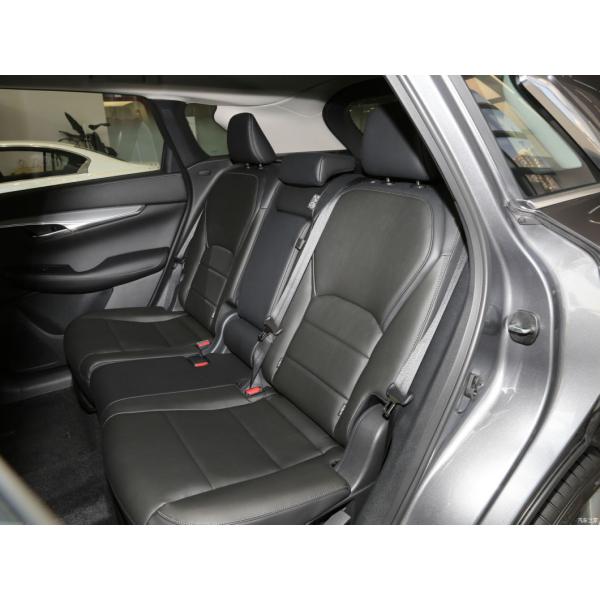 215 Km/H Top Speed Sedan Qx50 2.0t 2WD Fashion Gasoline Car with Advanced Technology