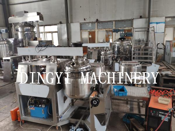 600-800L Capacity Industrial Homogenizer Equipment Water Bath Heating 