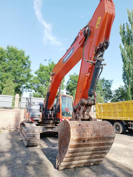 30 Ton Doosan DX300-9 Claw Excavator Made in South Korea for Good Condition in Shanghai