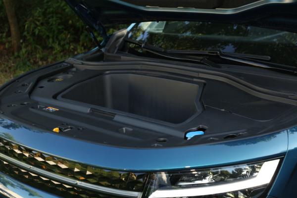 Radar Rd6 Nouveau véhicule électrique 4 portes 5 sièges