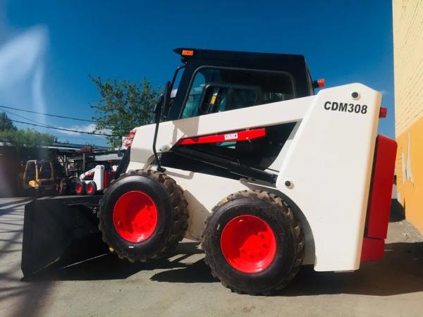 CE EPA Certificate Mini Skid Steer Loader in Food Beverage Shops with Performance