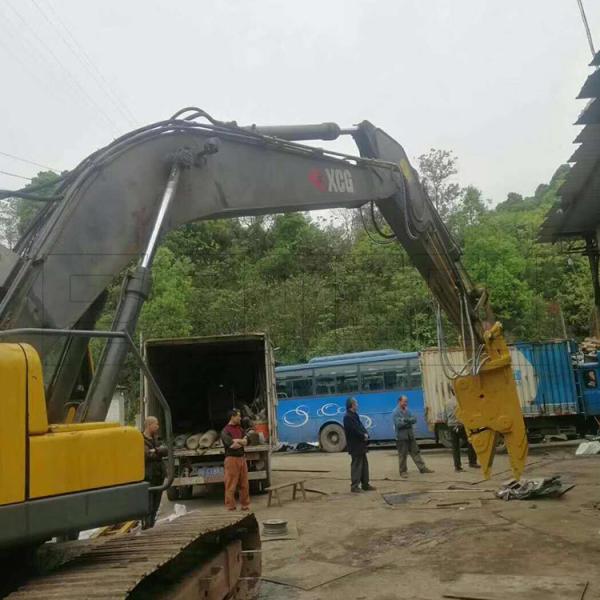 Demolition Shear on Mini Excavator, Hydraulic Steel Shear, Metal Scrap Cutting Shear