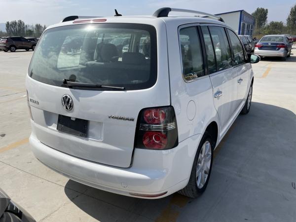 Refurbished Volkswagen Used Motor Vehicle Touran MPV 6 Seater 86000km