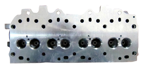 Engine Cylinder Head Mercedes Benz Engine Parts 300 TDI ERR 5027 ISO / CE