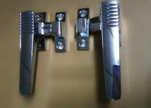Tratamento de superfície do zinco das dobradiças de porta do congelador de refrigerador do equilíbrio do auto e tampa do ABS