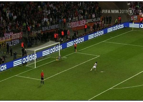 Football Stadium Led Advertising Panels P5 P10 High Brightness HD Perimeter 960*960mm Billboard