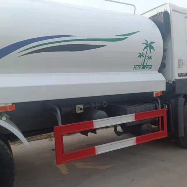 Second hand HOWO sprinkler 371 20 cubic meters Used watering truck