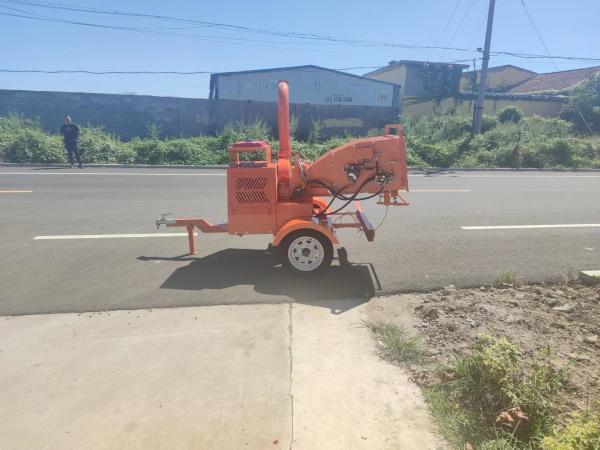 High Horsepower Gasoline Engine Wood Log Shredder Chipper