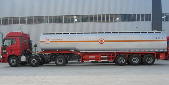 Rounded Tank Truck Trailer Semi Stainless Steel For Liquids Customized