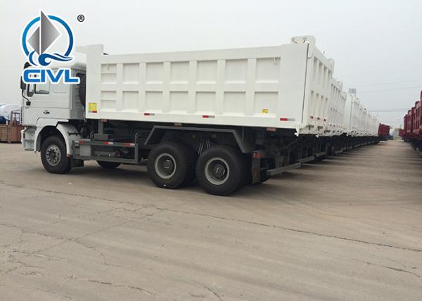 10 Tires howo New Heavy Duty Dump Truck 336hp 6x4 Rhd 30 Ton White / Red / Green color