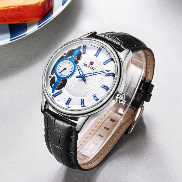 2.5D Mineral Glass Mens Stainless Steel Watches Double Movement Leather Strap