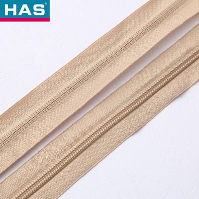 Lightweight Nylon Zipper With Separating Slider Shoes Production Time 10-15 Days