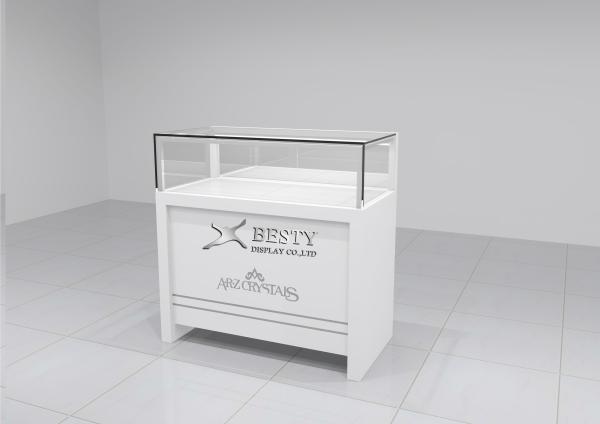new JEWELLERY SHOWCASE