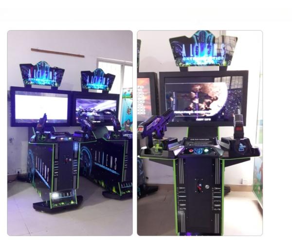 4 In 1 Aliens Shooter Arcade Machine Customizable Interactive