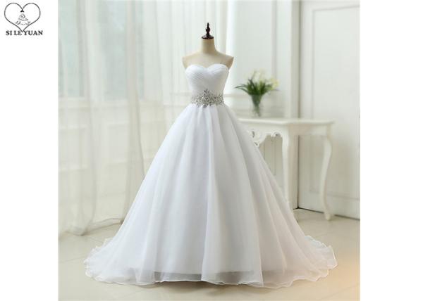 Pleating Chiffon Pure White Wedding Dress / Strapless Ball Gown Beading Belt