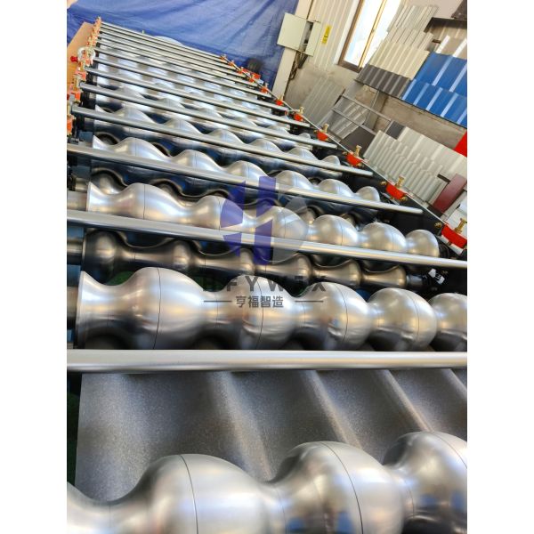 11 KW 1100 Roof Deck Glazed Sheet Roll Forming Machine 16 Stands For Efficient Roofing Panel Production