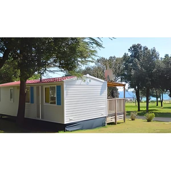 Luxurious Glamping House with Bed Bathroom Kitchen and Electricity