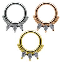 Os cristais da forma da gota da água oscilam a joia perfurando do nariz de aço cirúrgico dos anéis de nariz