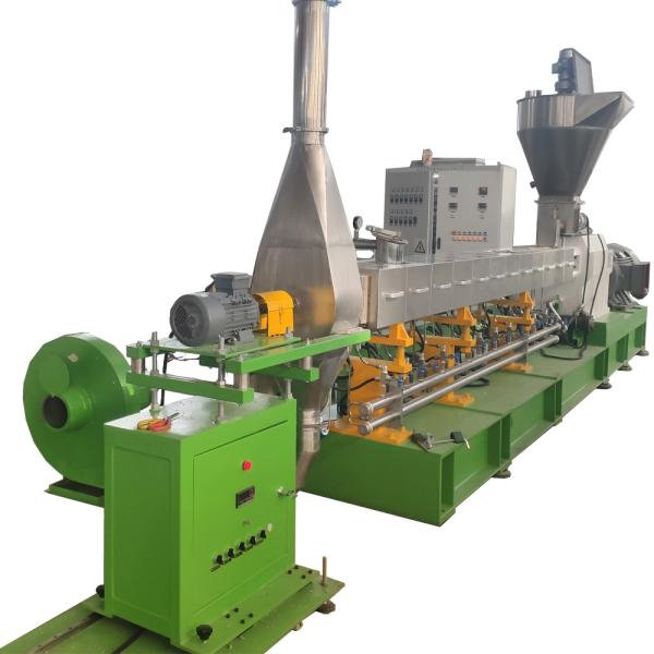 Wood/Bamboo/Sugar Cane/Stalk Powder PE PP PVC PS Twin Screw Extruder Plastic Compounding Extruder Wpc Pellets Machine