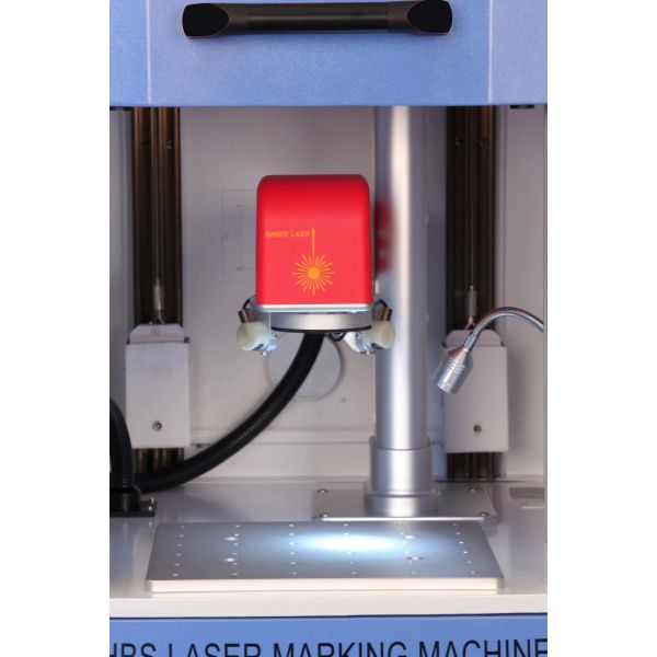 Fully Enclosed 30W Fiber Laser Marking Machine With Focus Finder Motorized Z Axis