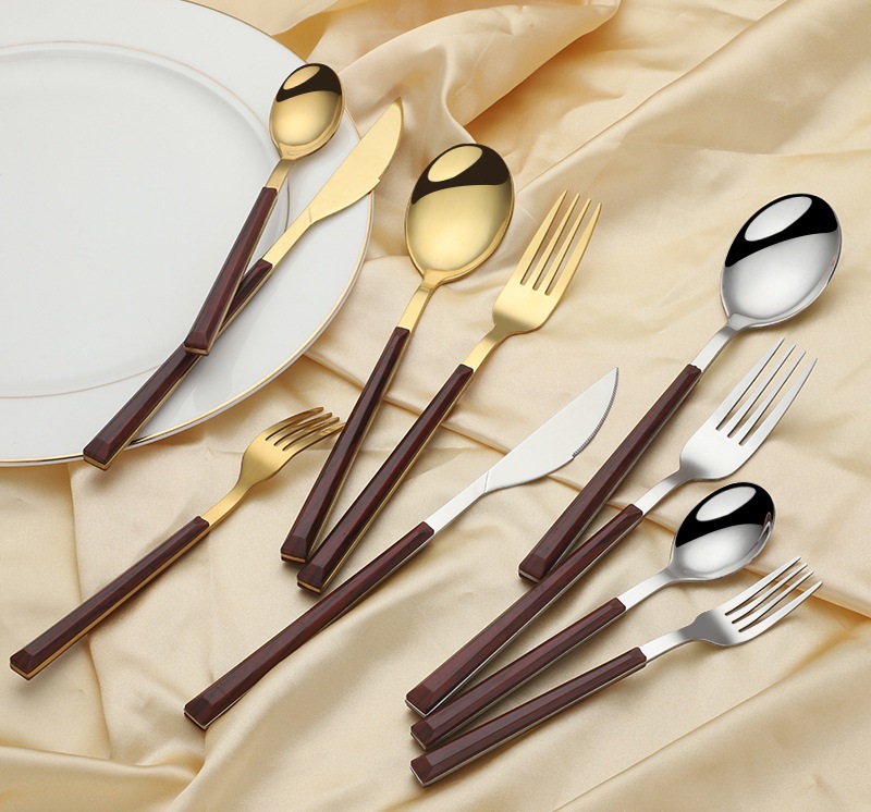 Flatware кухни устанавливает ложку ножа вилки набора обедающего деревянного зеркала ручки 5PCS полируя