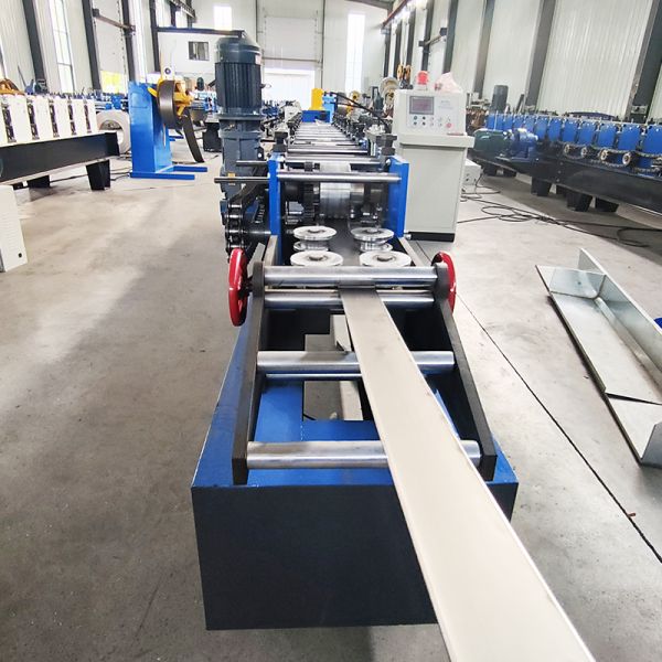 Automatica Black Steel 20x50 Angle Steel Making Roll Forming Machine 