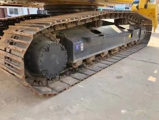 Excavateur Komatsu PC200-8 utilisé à haut rendement 19.9T avec système CLSS