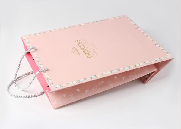 Luxury Gift Personalized Gift Bags , PP Handle Medium Size Cute Gift Bags