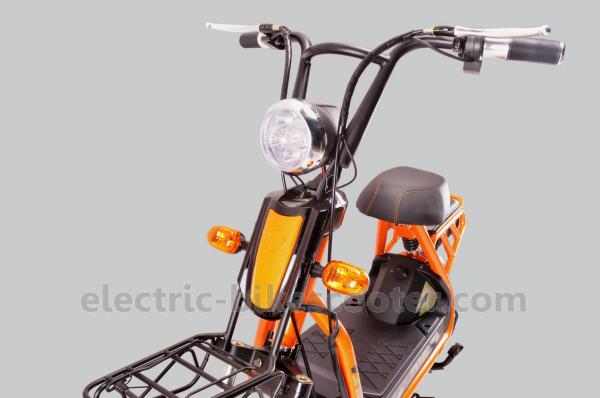CE 500W Min Pedal Assisted Electric Scooter Sports Style Simple 14 X 3.2 Tubeless