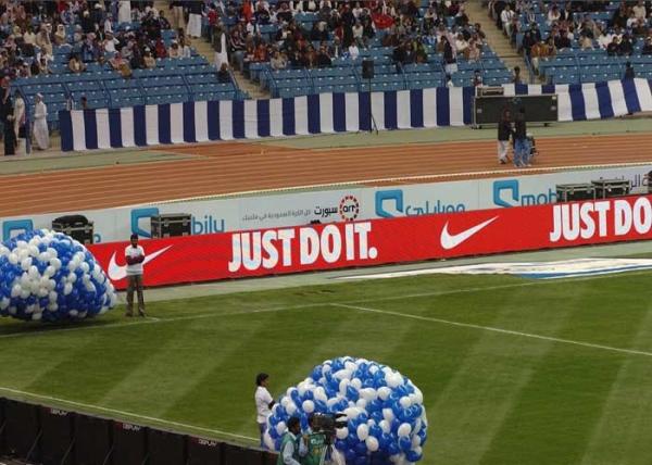 Stadium Perimeter Sports Perimeter LED Display P8/P10 HD For Events Advertising