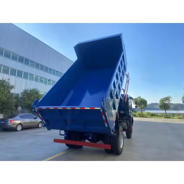 Dongfeng 6 cilindros Euro II Peso de contención 6400KG Tanque de combustible de acero 4x2 Camión de descarga