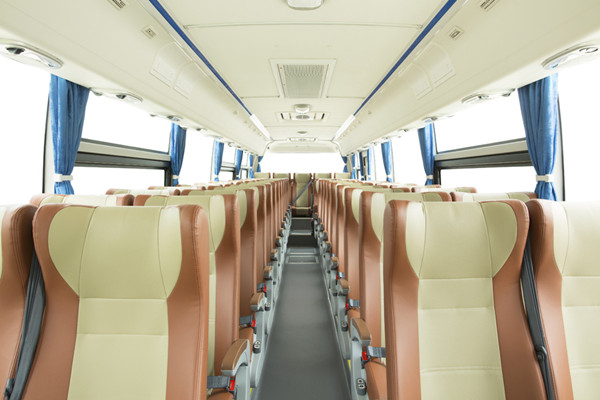 10.5m Yutong Executive Coach Buses ZK6107H GB3847-2005