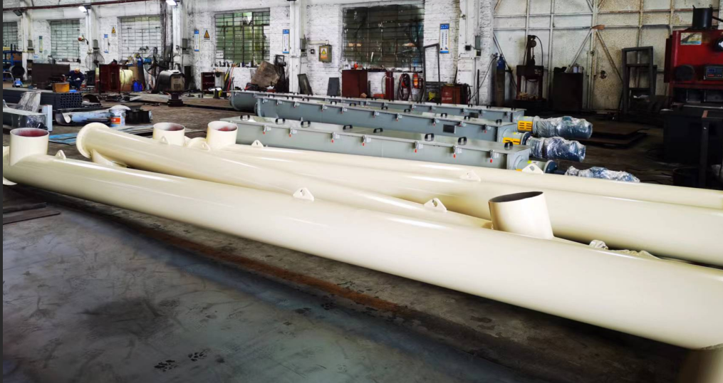 Screw conveying equipment