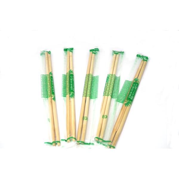 Индивидуал упаковал устранимые бамбуковые палочки с зубочисткой в полиэтиленовых пакетах