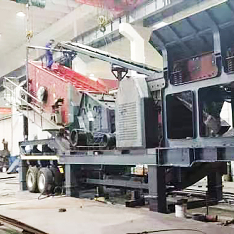Mobile Granite Impact Crusher Machine 100 T/H Customized Request Outlet Size 50-100mm