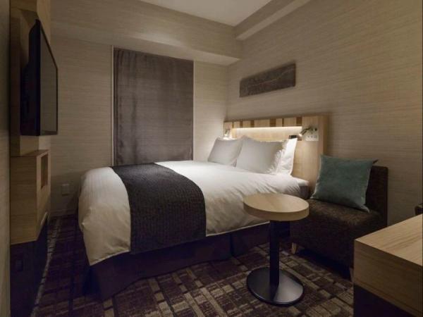 Port Moresby hotel style apartment space saving furniture of bunk bed with TV wall panel by Laminate wood and fabricsofa