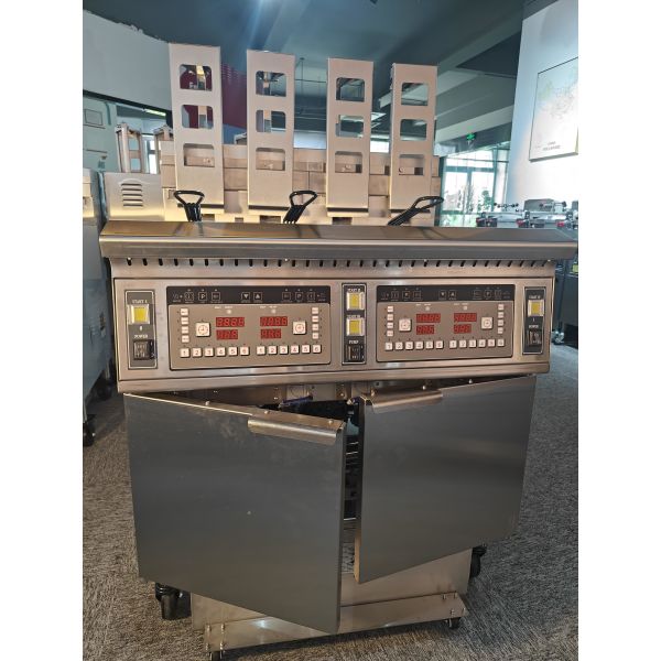 OFE-H413 Auto Lift 4 Pots 4 Baskets Digital Computer Panel With Oil Filter System 28kw Electric&Gas Open Deep Fryer