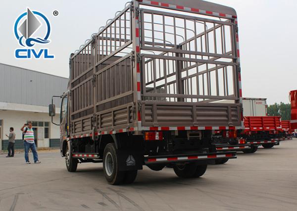 Sinotruk HOWO Light Duty Commercial Trucks 4*2 Light Cargo Truck