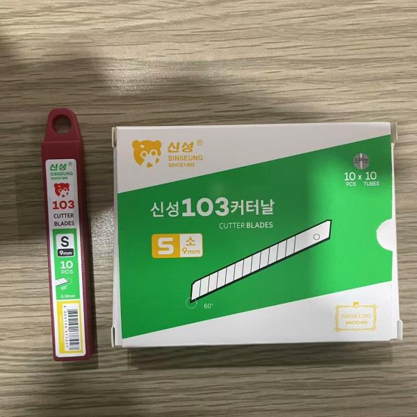 86mm Length 9mm Cutter safety knives retractable blade With 0.38 Mm Blade Thickness And Replacement Blades Included