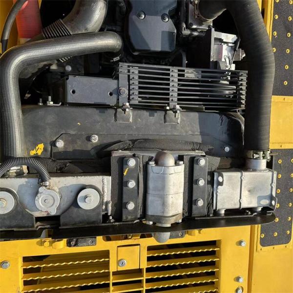 Used Komatsu PC240-8 Excavator with Cummins Engine and 690 Working Hours Crawler Japan