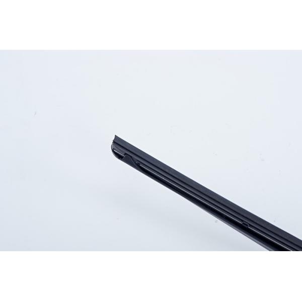 Blade d'essuie-glace de voiture pour toutes les conditions météorologiques haute résistance en noir pour une performance optimale