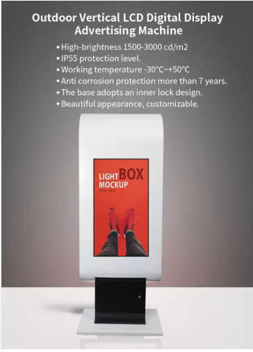 65 Inch Outdoor Wall Mounted Monitor Offering Remote Control Software