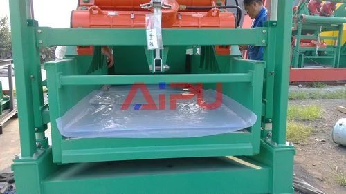 Linear Motion Drilling Shale Shaker With 4 Panels SS316L Shaker Screen