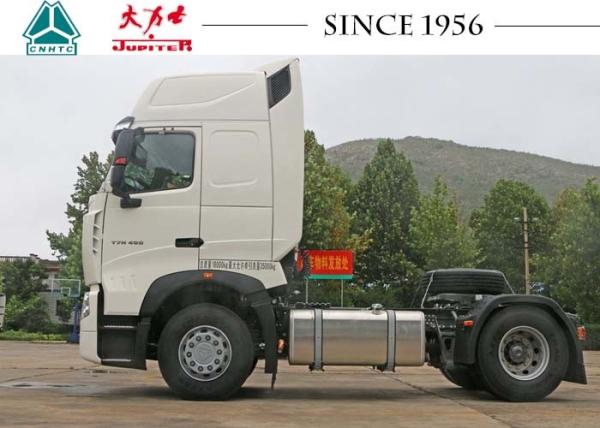 Caminhão HOWO T7 com 6 rodas, motor principal 4x2 com sistemas de suspensão perfeitos
