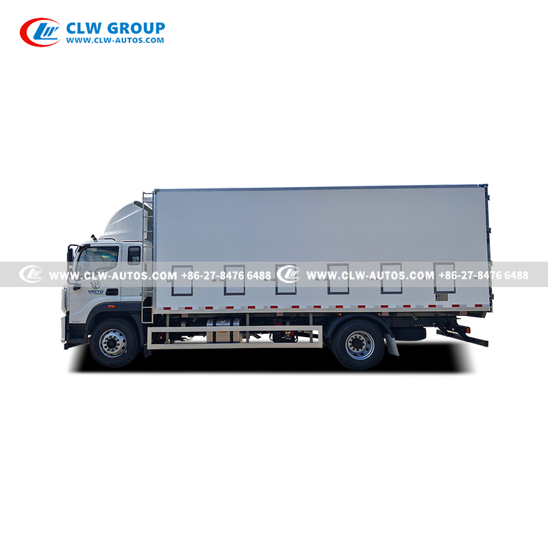 Foton 6.8m Insulated Poultry Transport Truck for 40,000-60,000 Day-Old Chicks