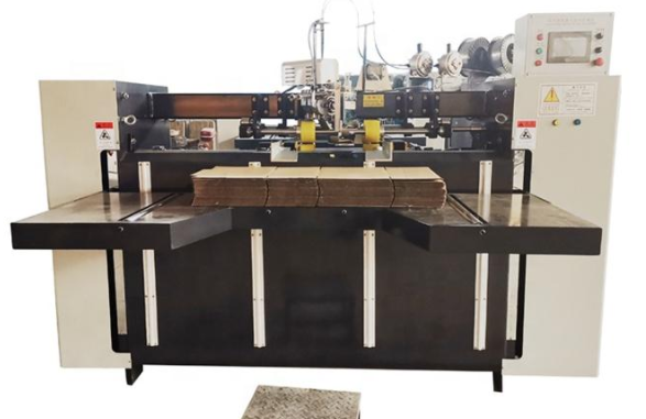 Коробка коробки машины сшивателя PLC Semi автоматическая шить 60hz