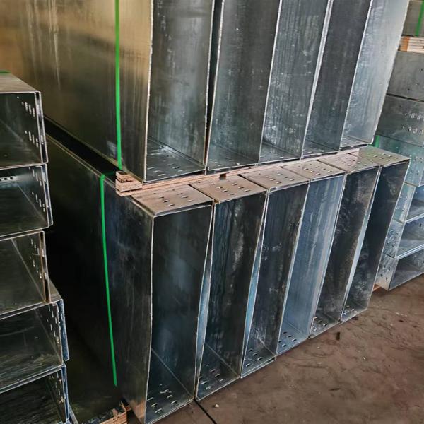 Plateau de câbles galvanisés à chaud en zinc plateau de câbles extérieurs