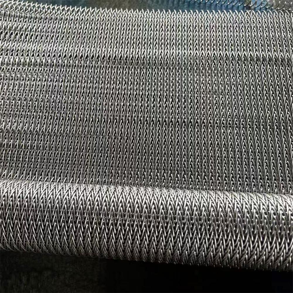 Food Grade 304 Stainless Steel Herringbone Weave Conveyor Belt for Baking Frying Freezing Line