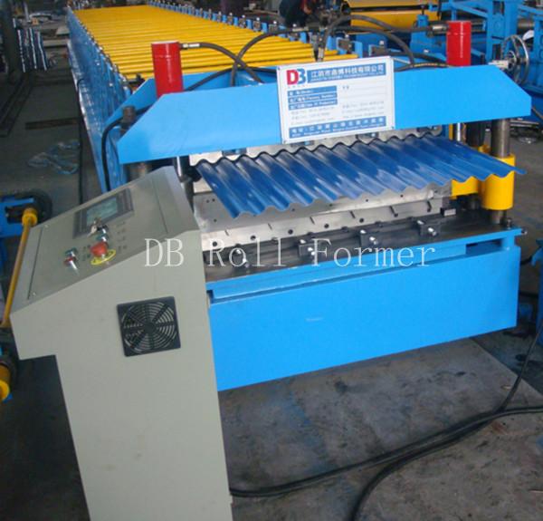 rolo de aço corrugado 5.5kw dos painéis que forma a máquina para a produção do telhado